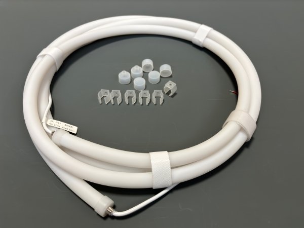 LED NEON KULATÝ Ø16mm / 24V / 19,2W / IP67 / 3000K / SET 3m / HLADKÝ MATNÝ POVRCH
